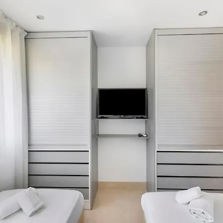 Sun&beach With Ac Apartment *